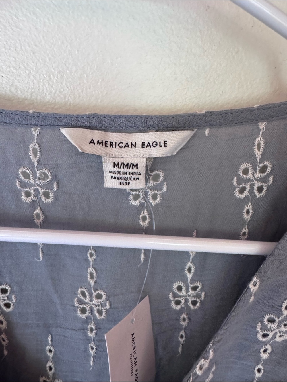 American Eagle blue eyelet Boho Lace-Trim Peasant Blouse size medium NEW! - Picture 3 of 11